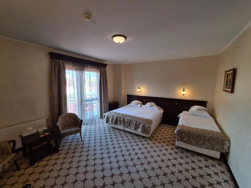 Hotel Golden House