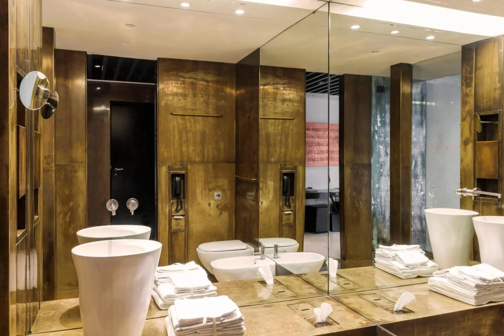 STRAF Hotel&bar