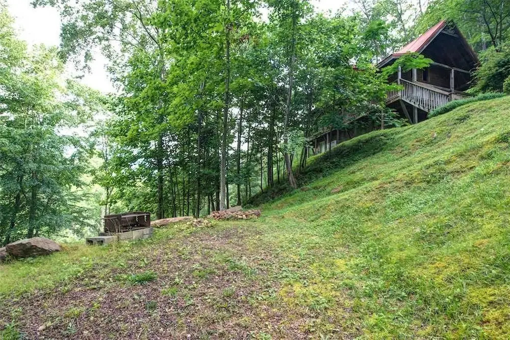 Whispering Secrets - One Bedroom Cabin