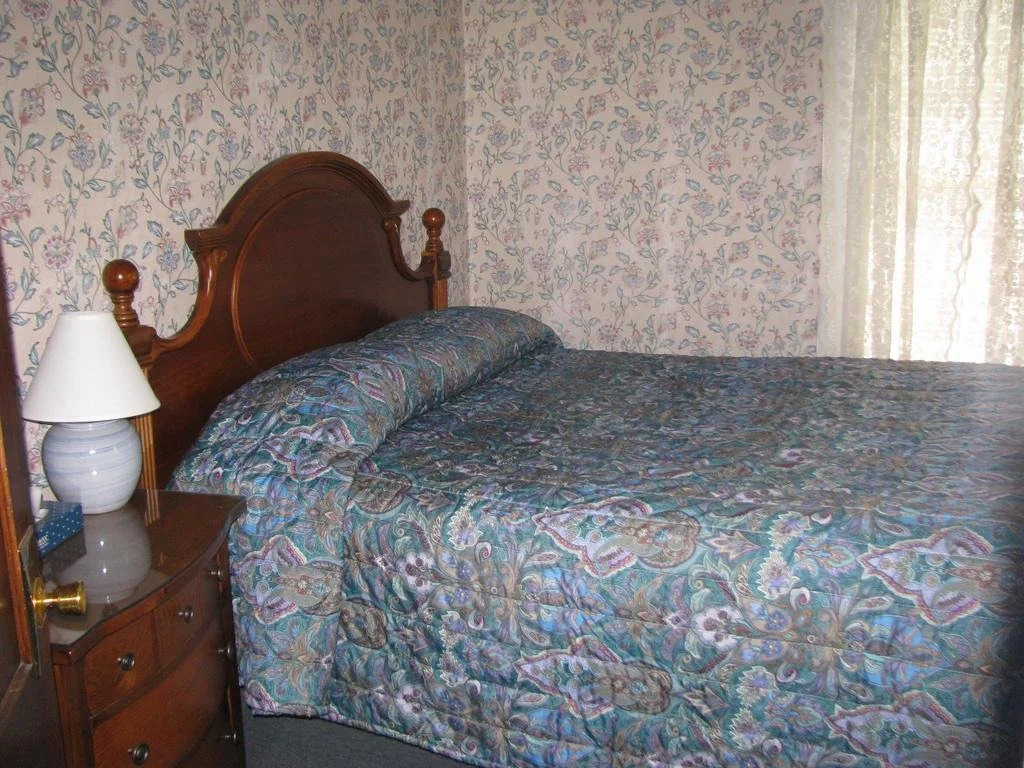 The Colonial Inn & Creamery