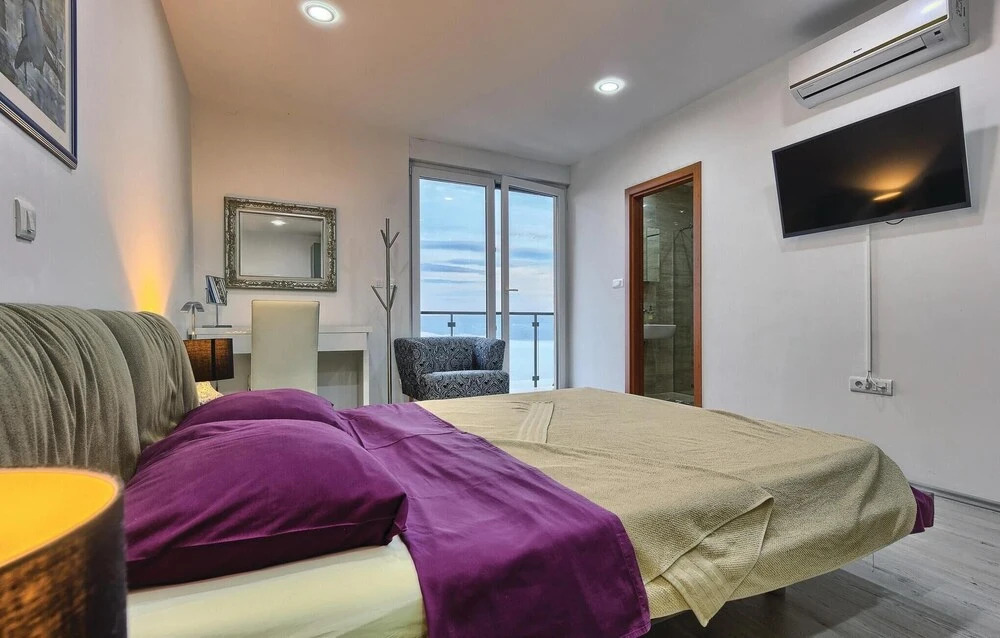 Villa Mia with private pool, Whirlpool, gym, sauna, seaviews