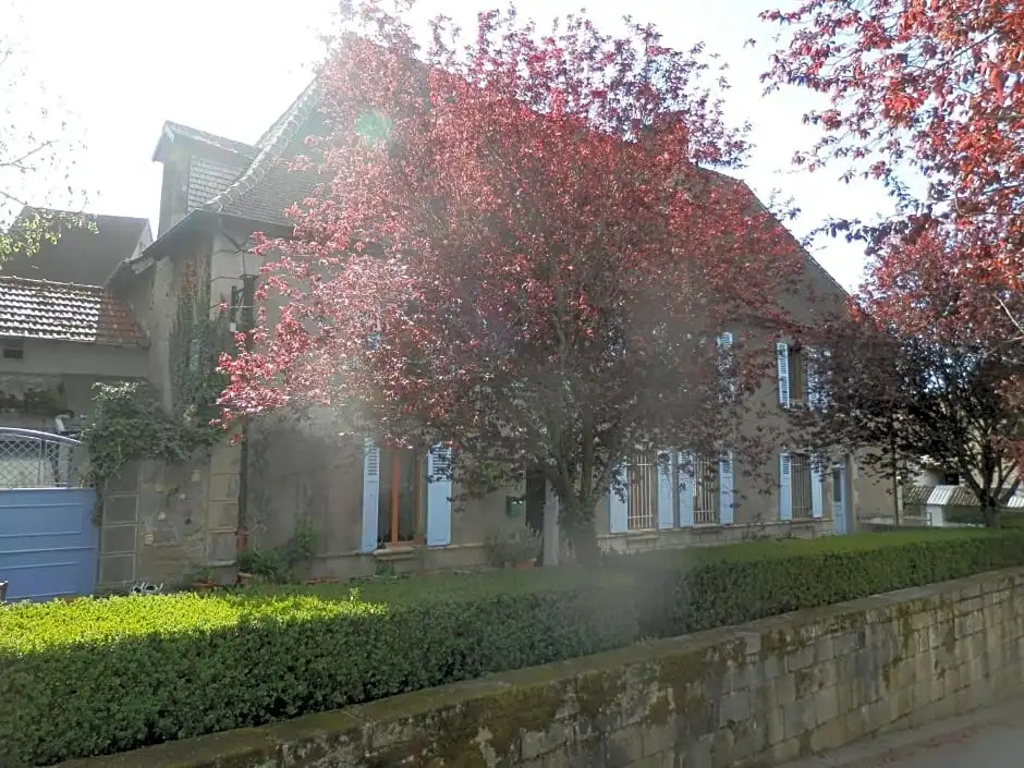 3 Place des Arbres, Chambres DHôtes, Felletin