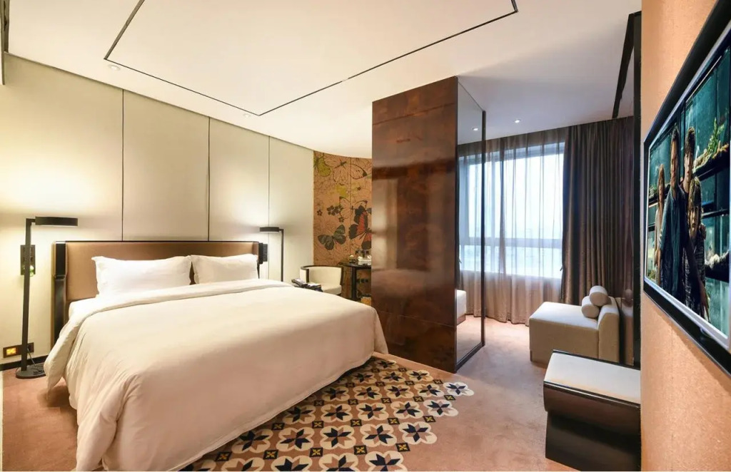 Mehood Lestie Hotel