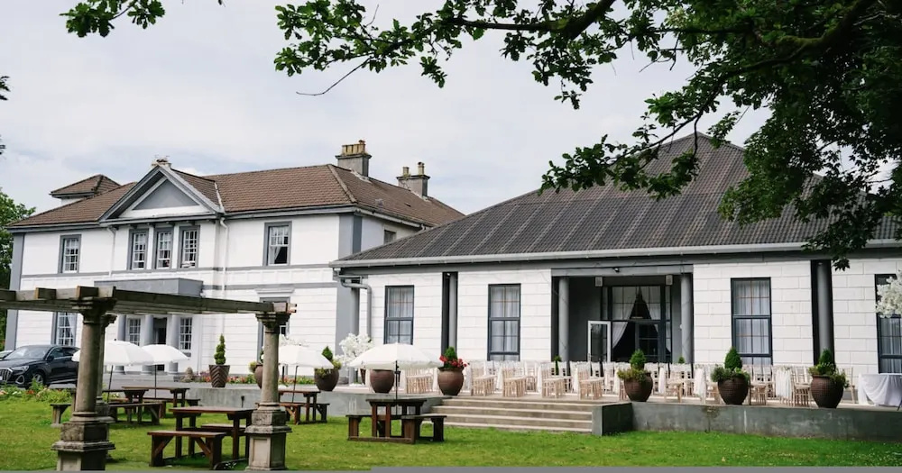 Room 6 - Manor Park Country House Wales