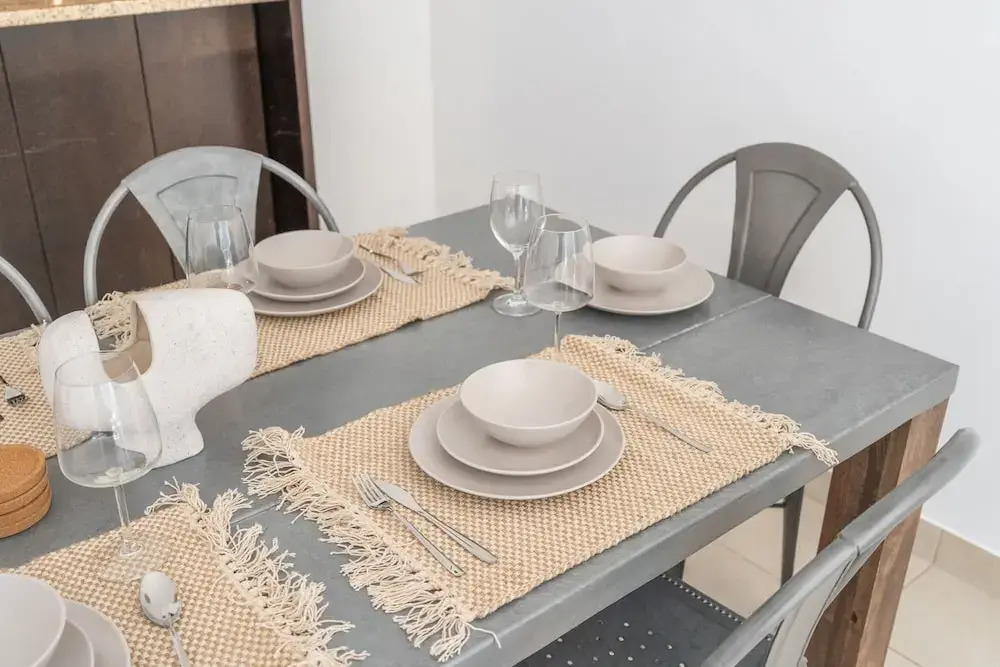 Elegant 1-bedroom Apartment for 4 in Dubai Marina