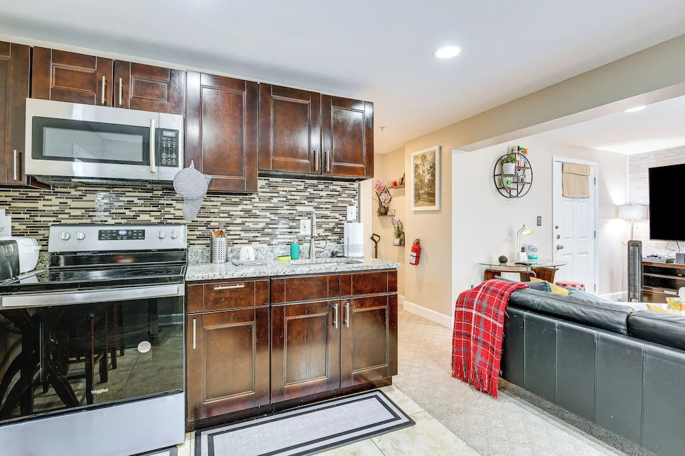 Pet-friendly DC Area Condo w/ Yard!