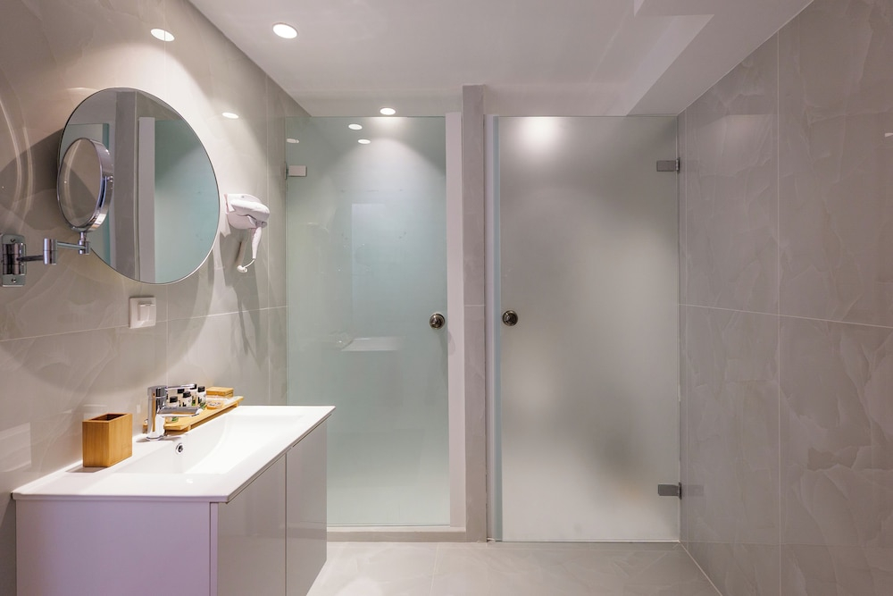 Aether Athens Urban Hotel