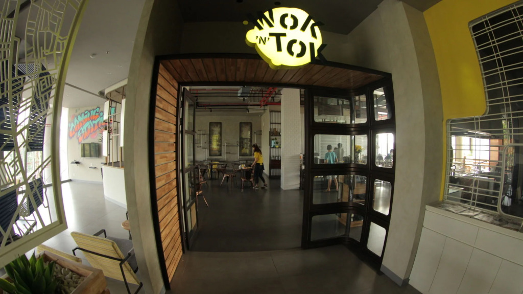 Yello Hotel Jemursari