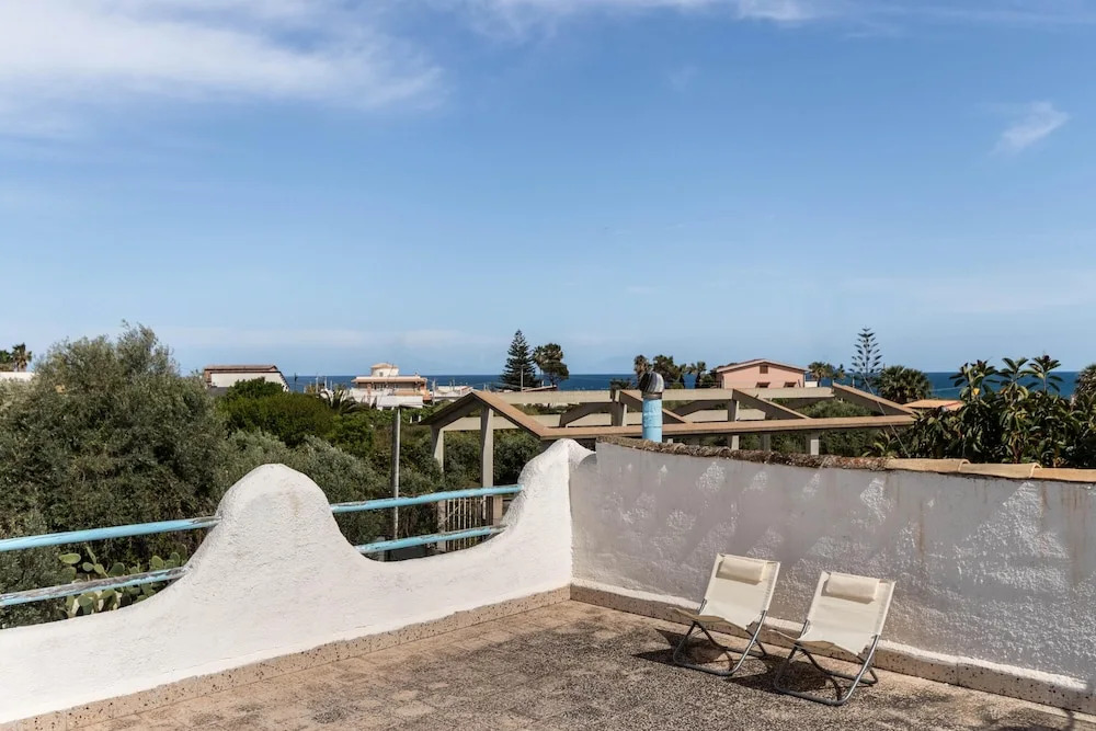 Villa Karibu Avola