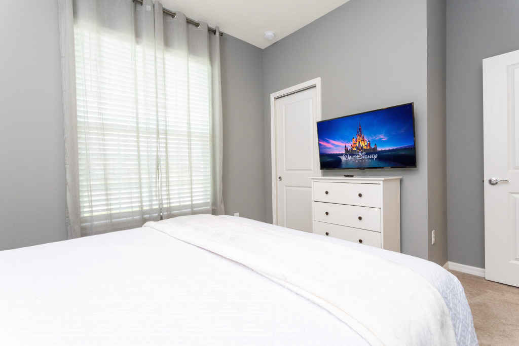 Marvelous 5Bd w Pool Close to Disney Windsor Island Resort 637