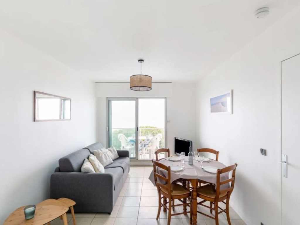 Villa Claire Neurazy 25327