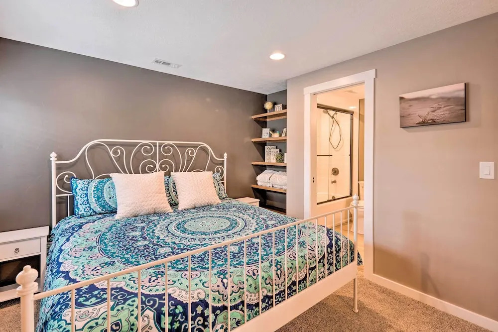 Short Drive to State Parks: Herber City Apt