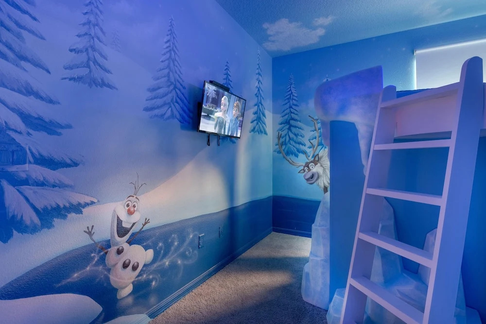 Sr024v: 8 Bed, Frozen, Incredibles, Ping Pong, Shuffle Board