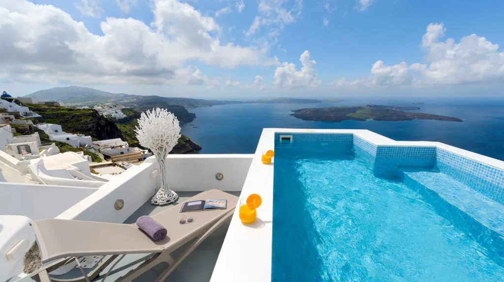 Antrum Cave Villa