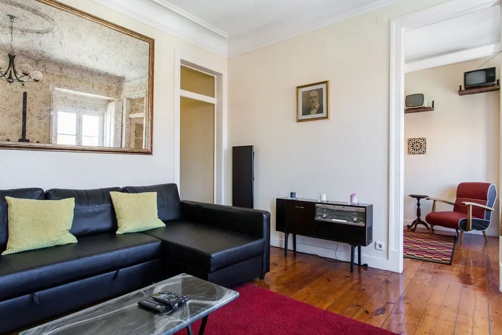 ALTIDO Fantastic 3BR Apt w/ City Views & Workspace in Principe Real