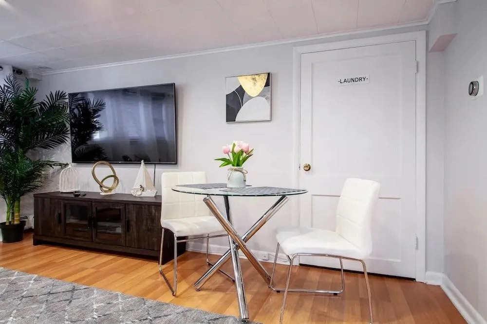 2-br Sanctuary in Quiet Neighborhood Free Parking Patio