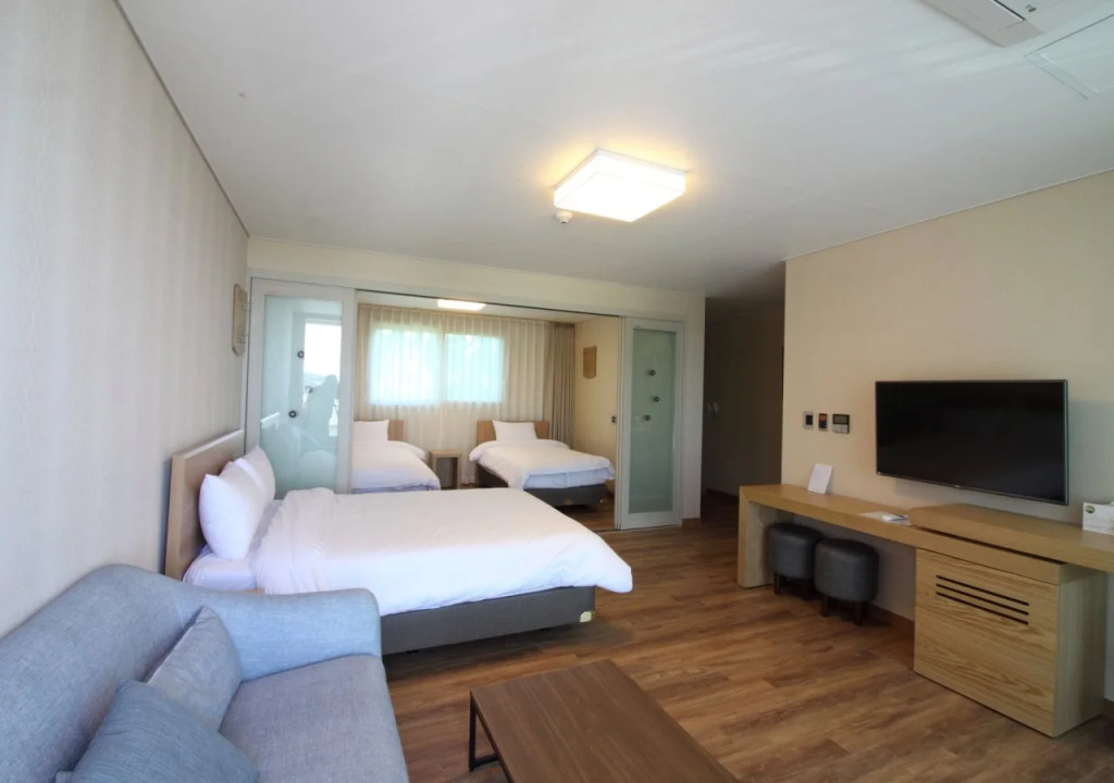 Suave Hotel