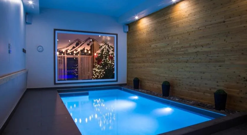 Hotel "Le Suisse"
