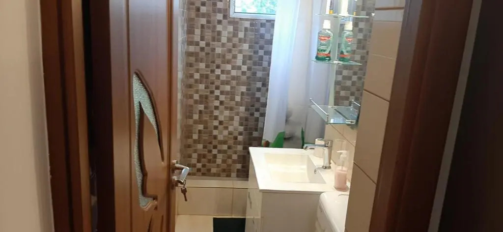 Apartament Gabi Strada Rozelor Etaj 2