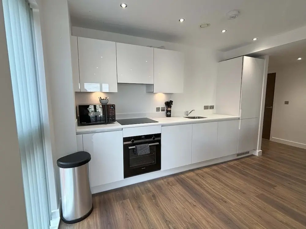 Modern 2 bed With Parking - Grand Exchange Bracknell
