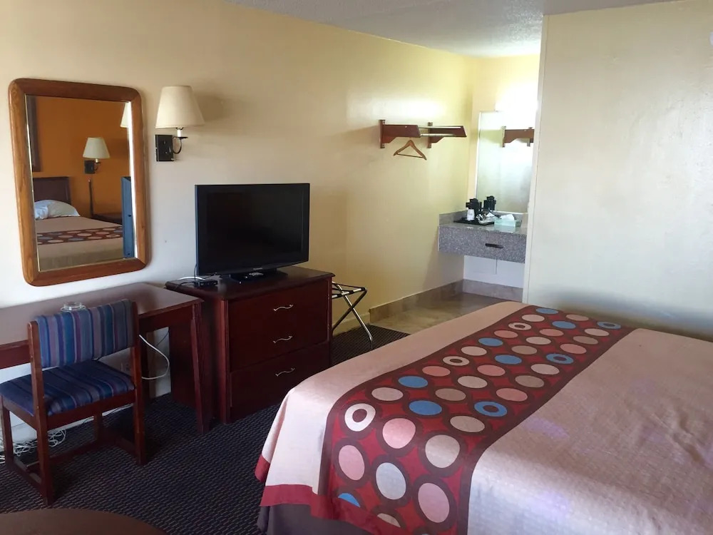Budget Inn