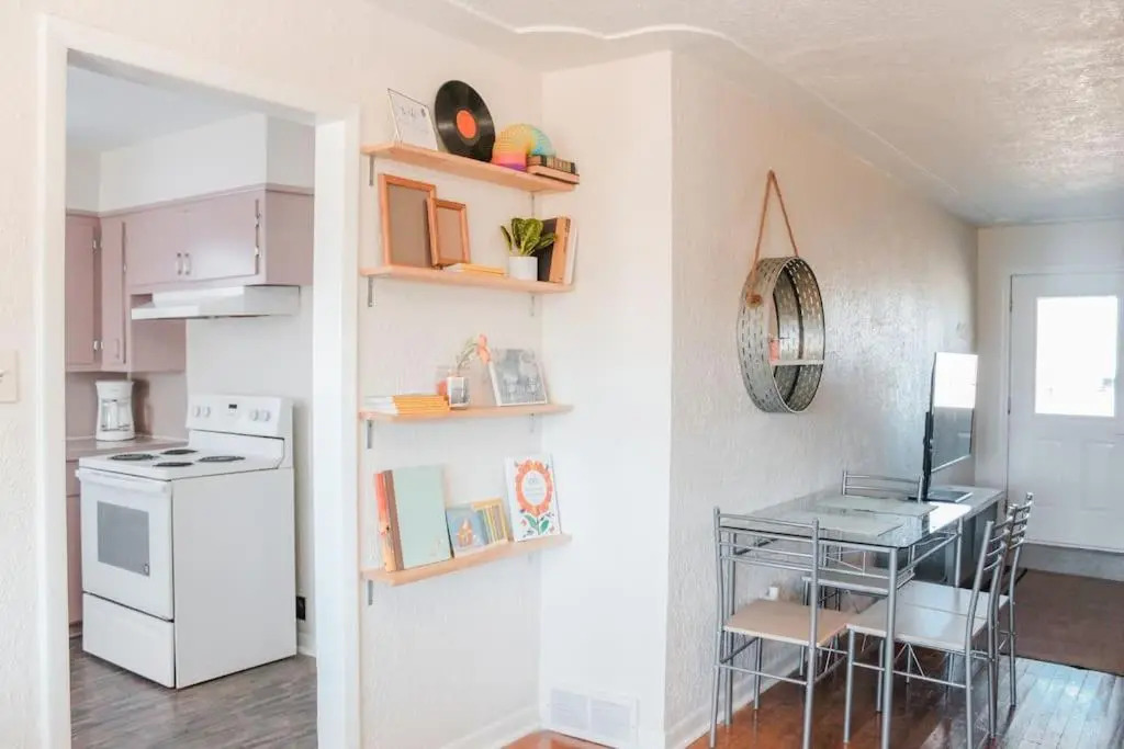 Cozy + Eclectic home in the Heart of Lawton/Mid Term Stay
