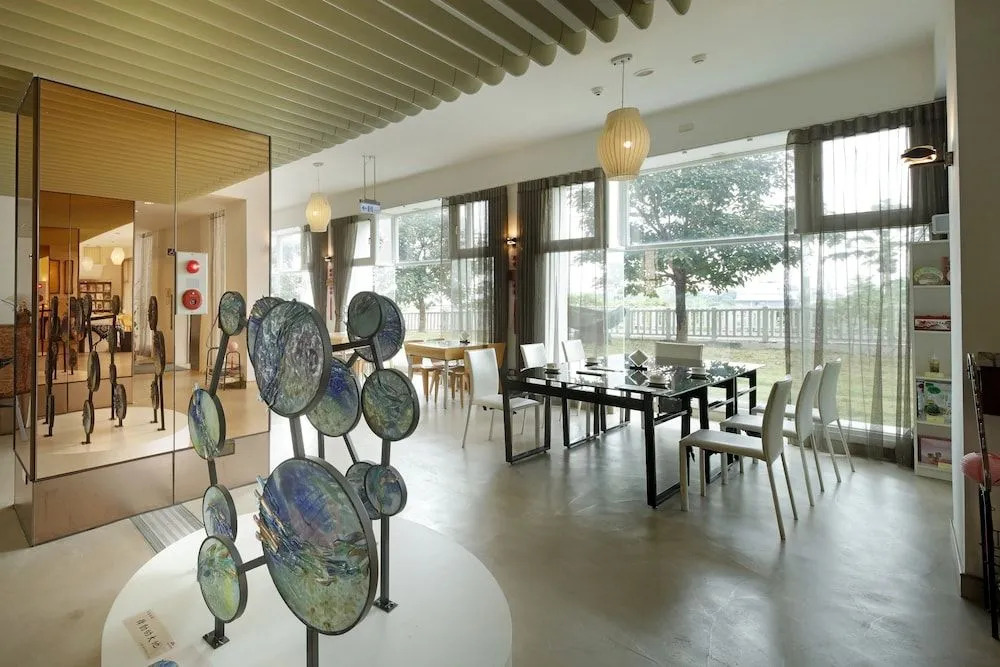 Zhida Craft Service Guest House