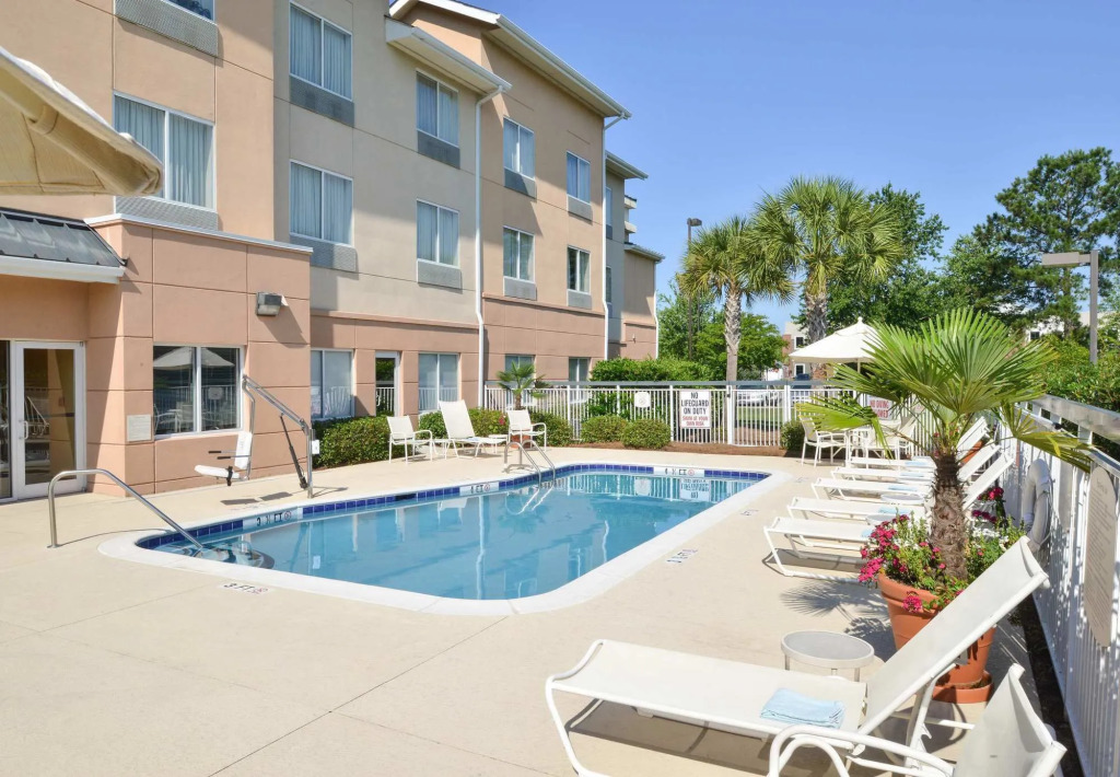 Fairfield Inn and Suites Charleston North/University Area