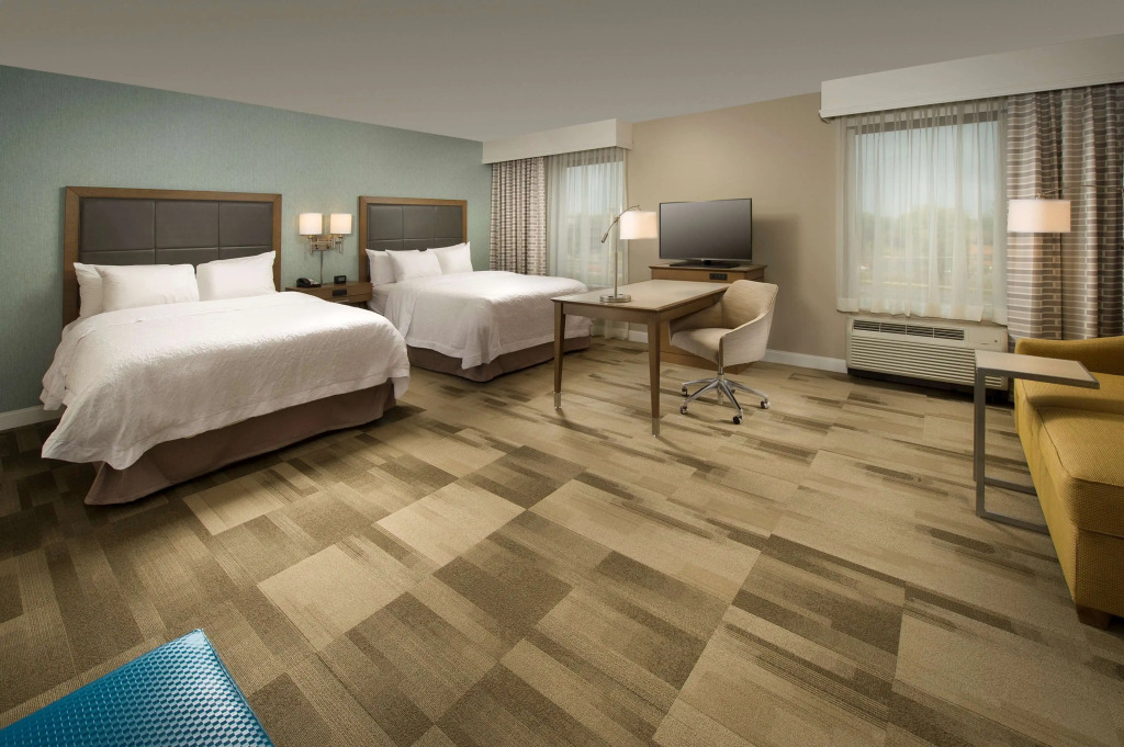 Hampton Inn & Suites Syracuse/Carrier Circle