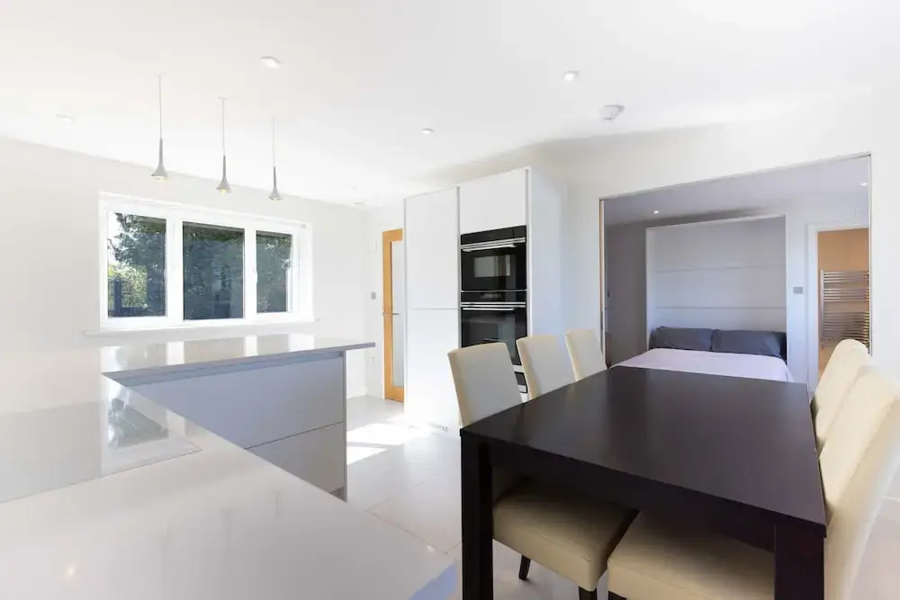 Spacious 4Bd Smart Home In Idyllic Rural Setting