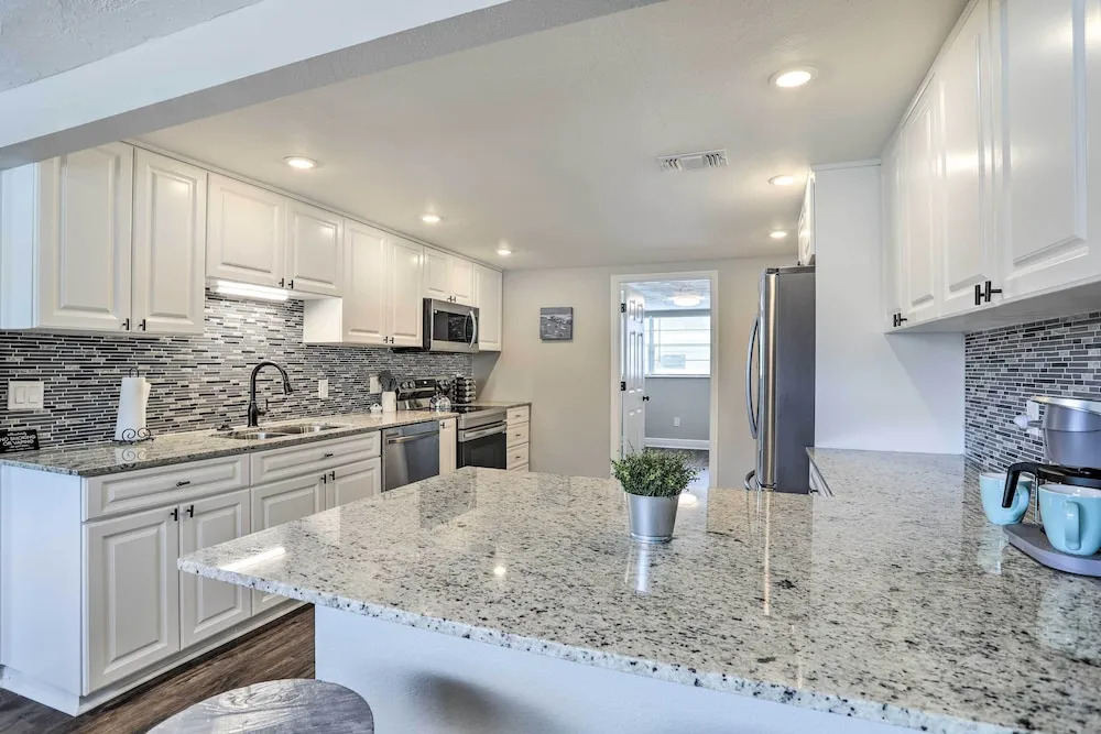 Pet-Friendly Gulfport Home u003c 2 Mi to Beach