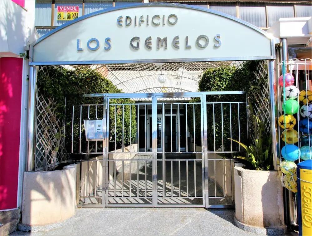 Los Gemelos 20 - Aloturin Benidorm