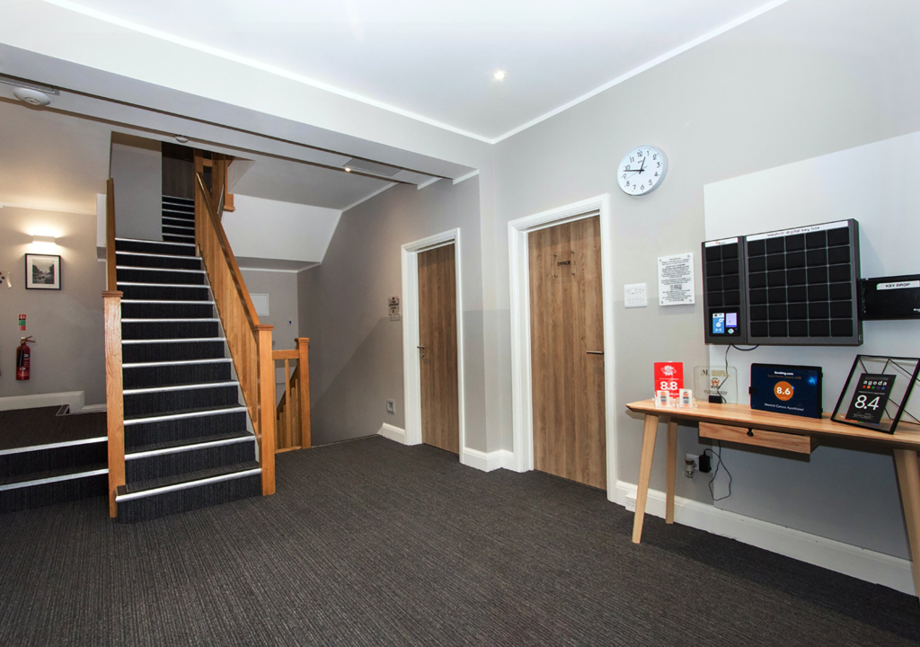 Westciti Caroco Aparthotel