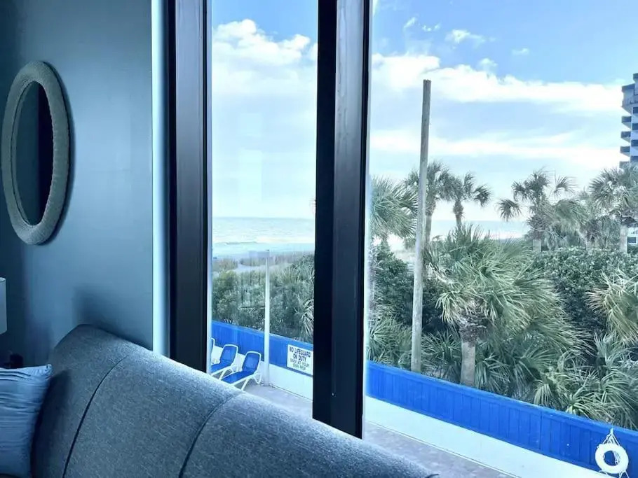 *FRESH & NEW OCEANFRONT*Pool*KING Bed*OMG VIEW*Approved Dogs*F22
