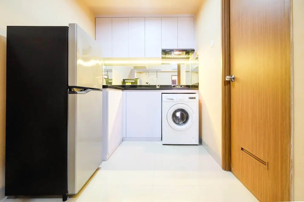 Bright and Stylish 1BR The Oasis Apartment Cikarang