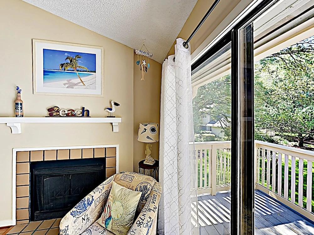 New Listing! Kingston Plantation W/ 5 Pools! 3 Bedroom Condo