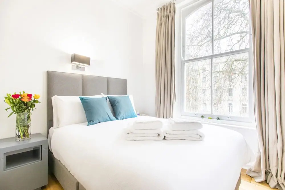 Royal Residence Charming 2 Bedroom - Talbot 3b