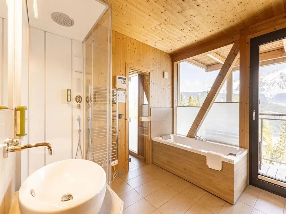 Chalet With Panoramic Sauna