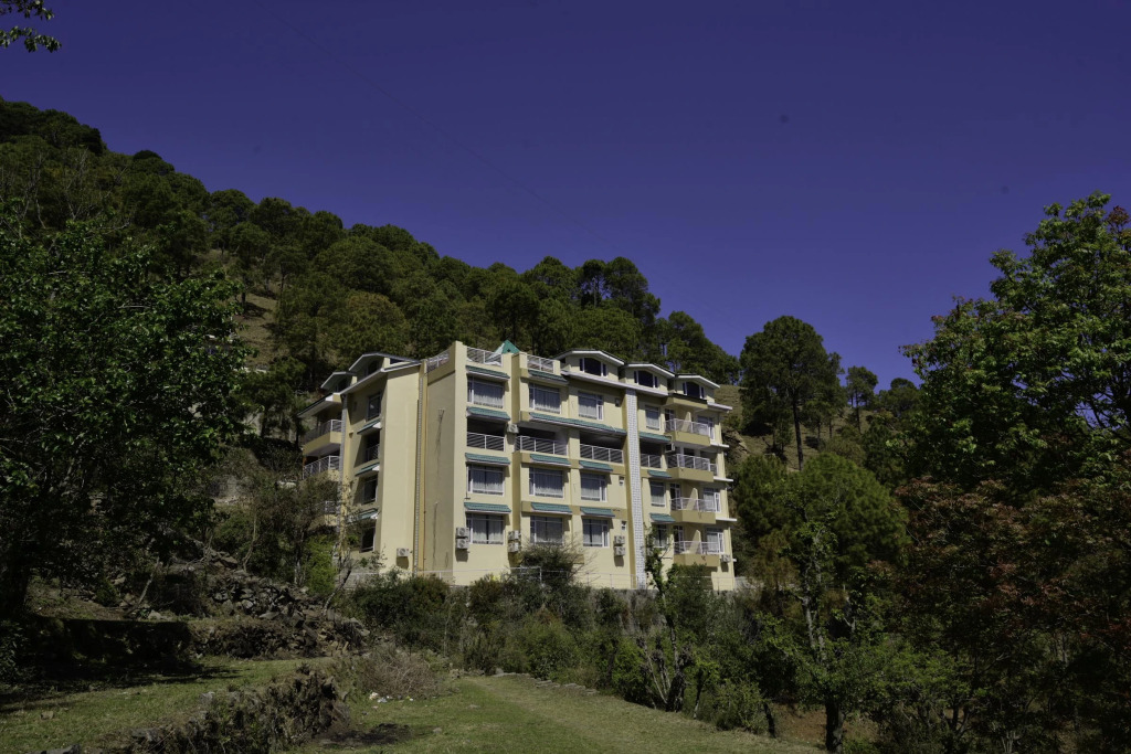 Hotel Rajgriha Kasauli