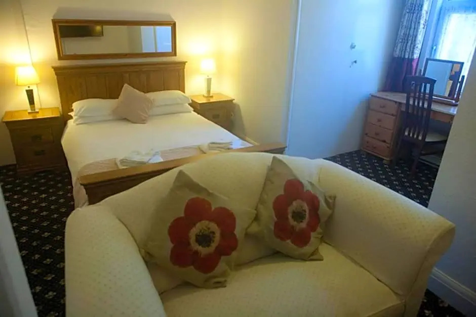 Cavell House Bed and Breakfast