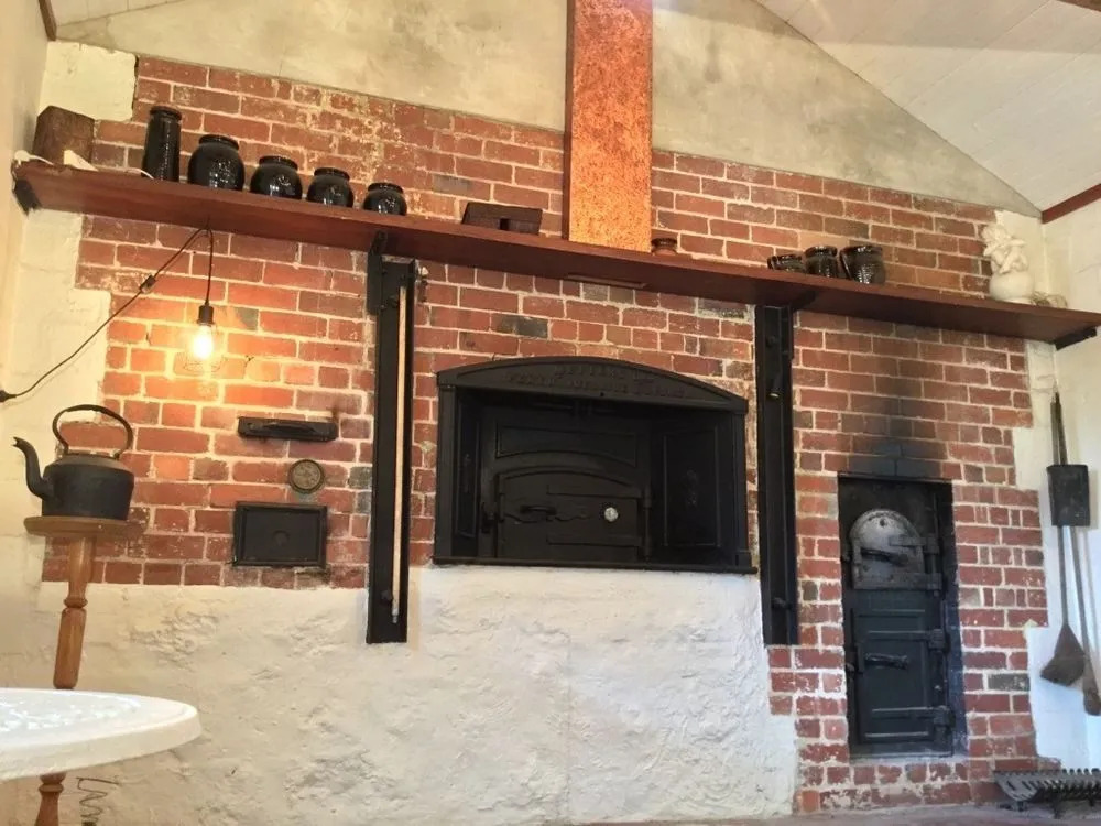 Bakehouse '38 Restaurant & Guesthouse