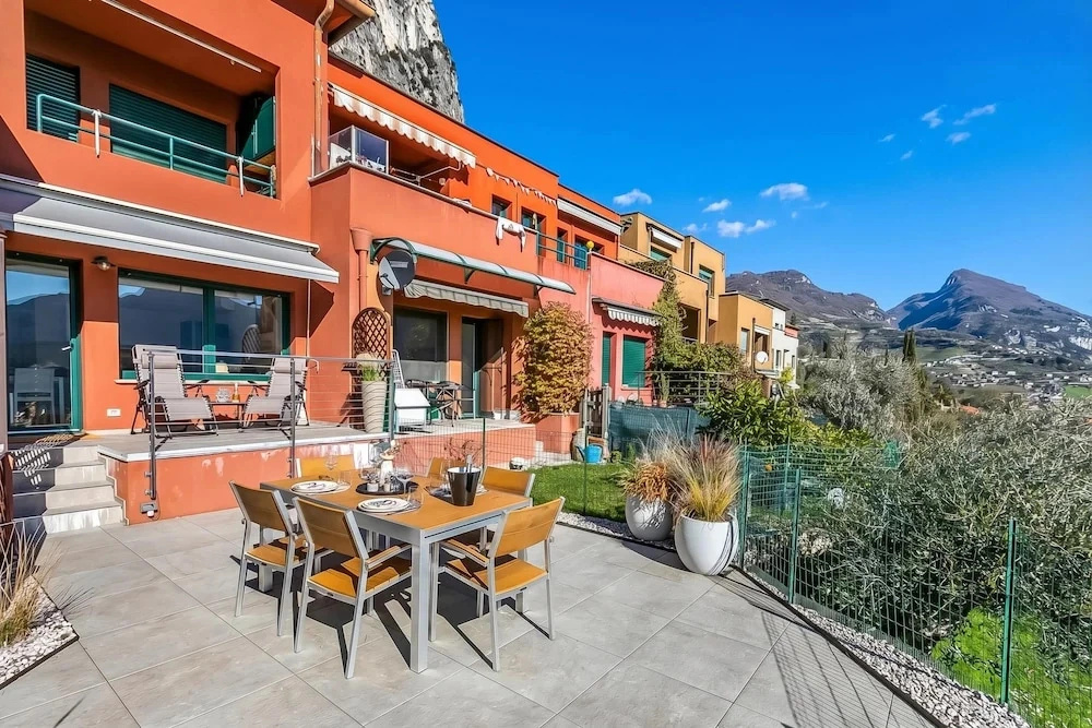 Bella Vista Apartment