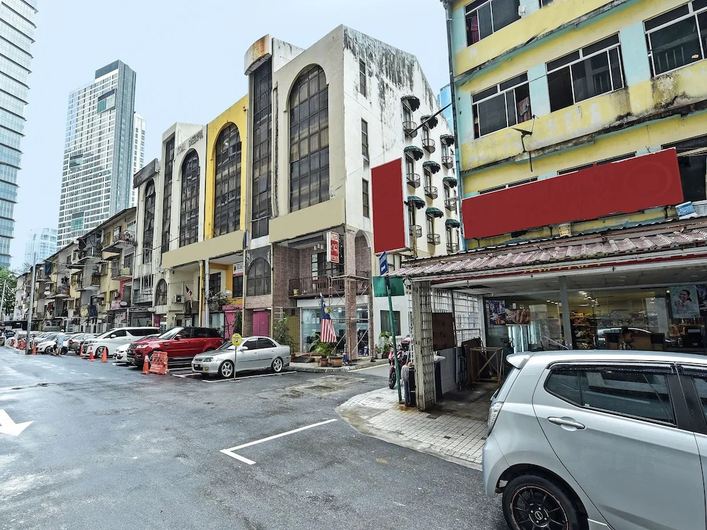 Super OYO 90780 J Hotel Bukit Bintang