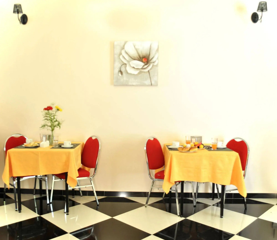 Hotel Columbia