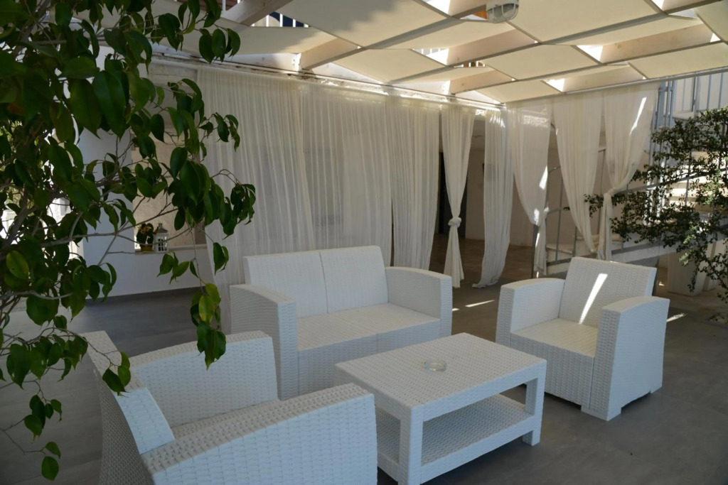 Viaros Hotel Apartments