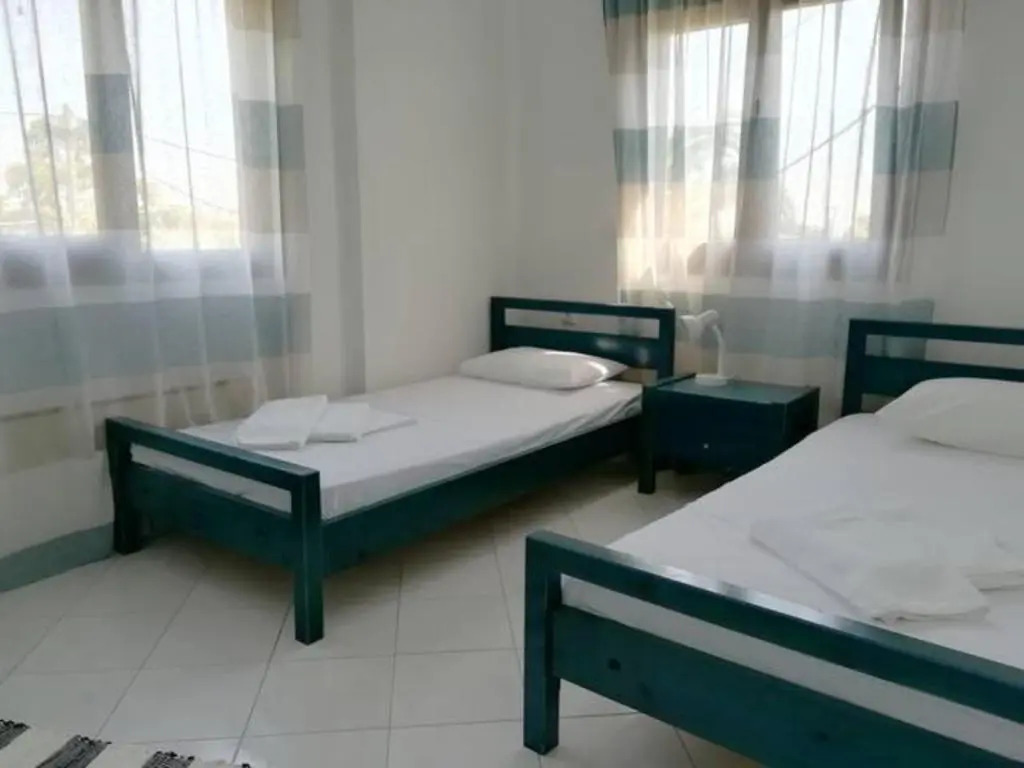 Melina Apartments - Bright Holiday Apartment in Nikiti