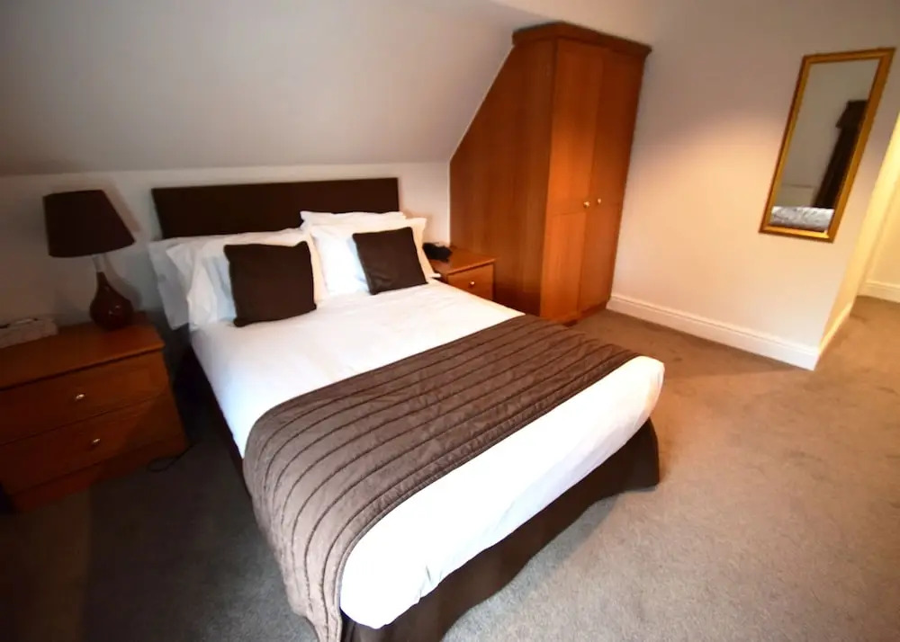 The Riverhill Hotel  Restaurant