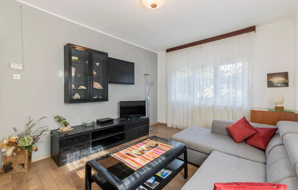 Awesome Home in Pula With Wifi and 2 Bedrooms