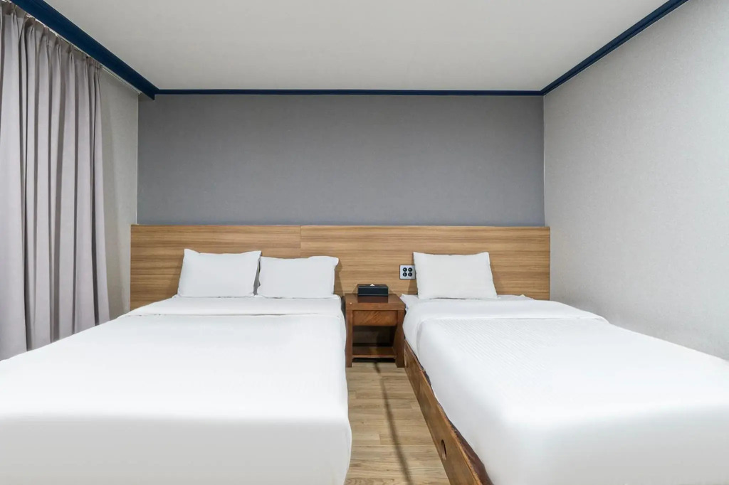 Noblesse Hotel