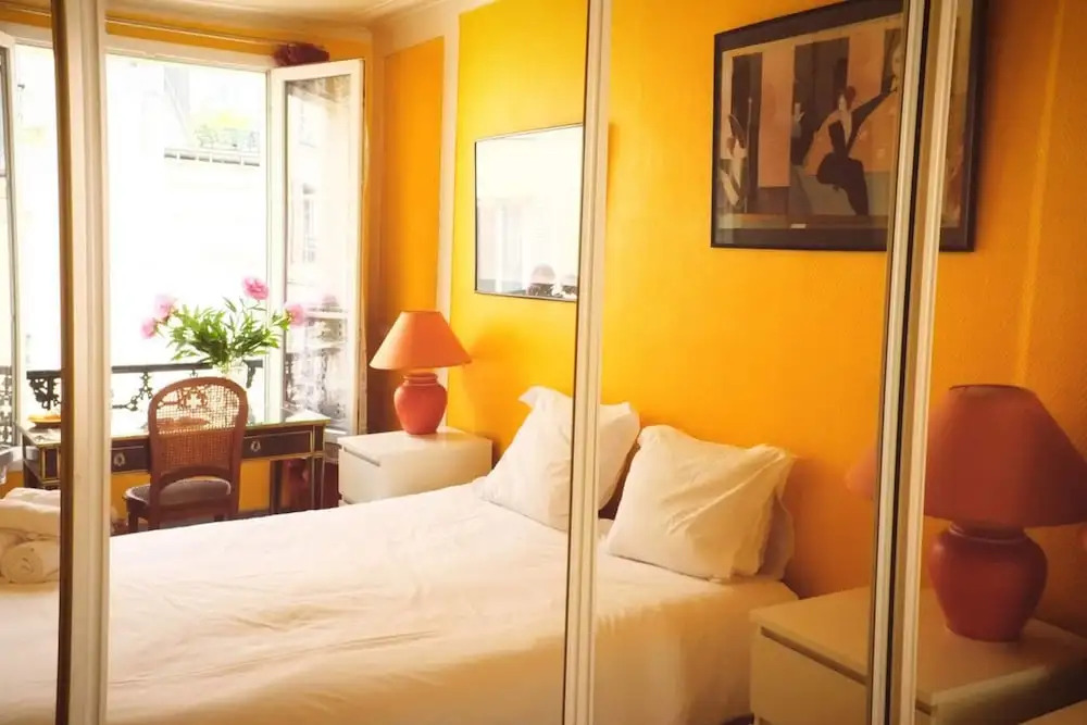 Cozy Yellow Nest - Pigalle Quarters & Sacré-cœur
